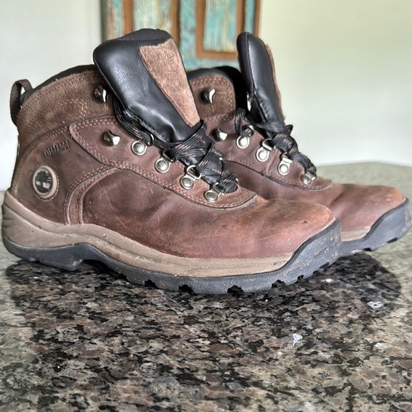 Timberland mid waterproof Brown and Black Rugged Outdoor Boots EUC 8 - Picture 4 of 14